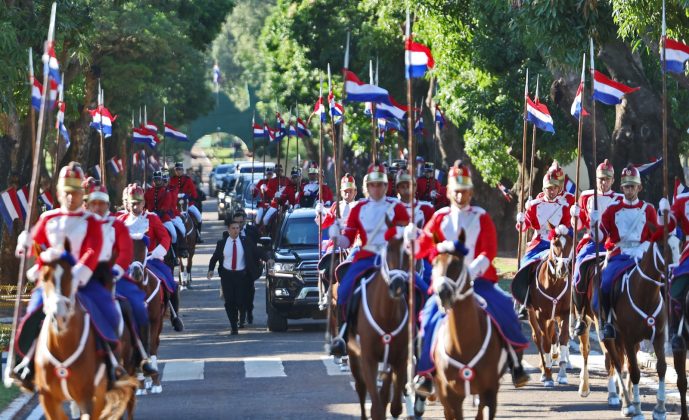 Celebración por el Día de la Caballería