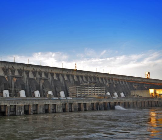 Itaipu: medio siglo aportando al desarrollo socioeconómico del Paraguay y el Brasil