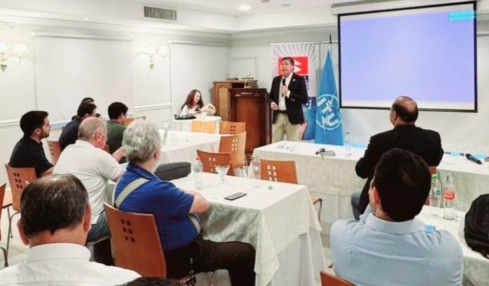 taller sobre gestion residuos electronicos