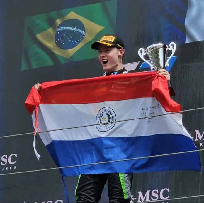 Joshua Duerksen gana en Abu Dhabi