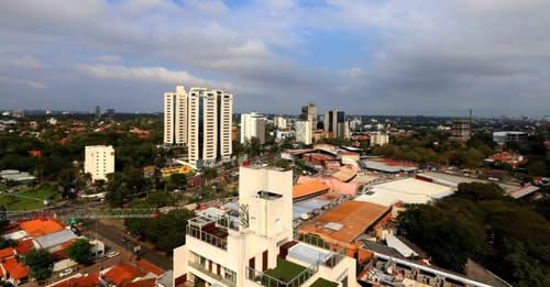 Martes con amanecer fresco y lluvias dispersas al 