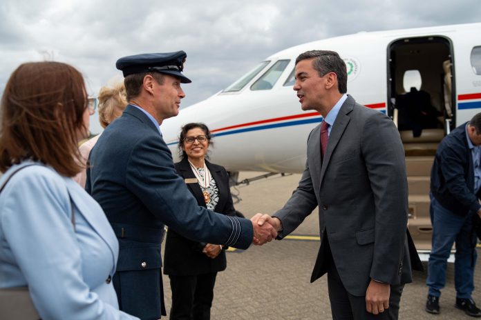 peña- arribo- Londres