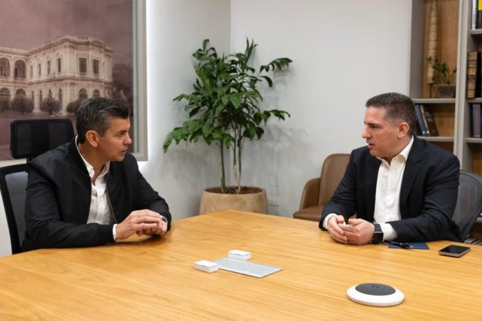 Presidente-Pena-y-Gustavo-Villate-1024x682