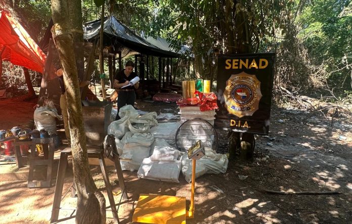 desmantelan puesto clandestino de drogas de comunidad indigena