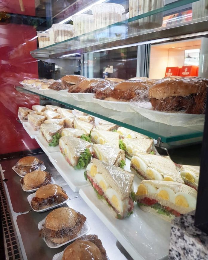 131378348_400564501288585_8099057184561004293_n