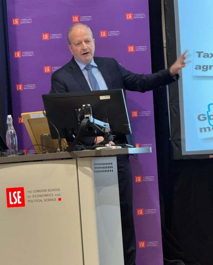 carlosfernándezvaldovinos,.mef.gradodeinversión.economía