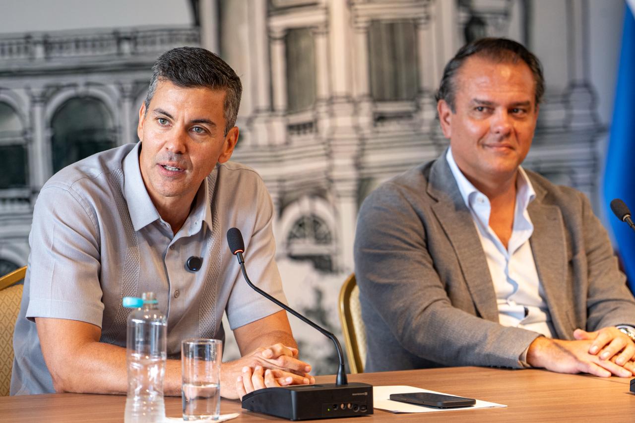 Paraguay está en una curva ascendente pero debe aumentar su ritmo de desarrollo, afirma presidente