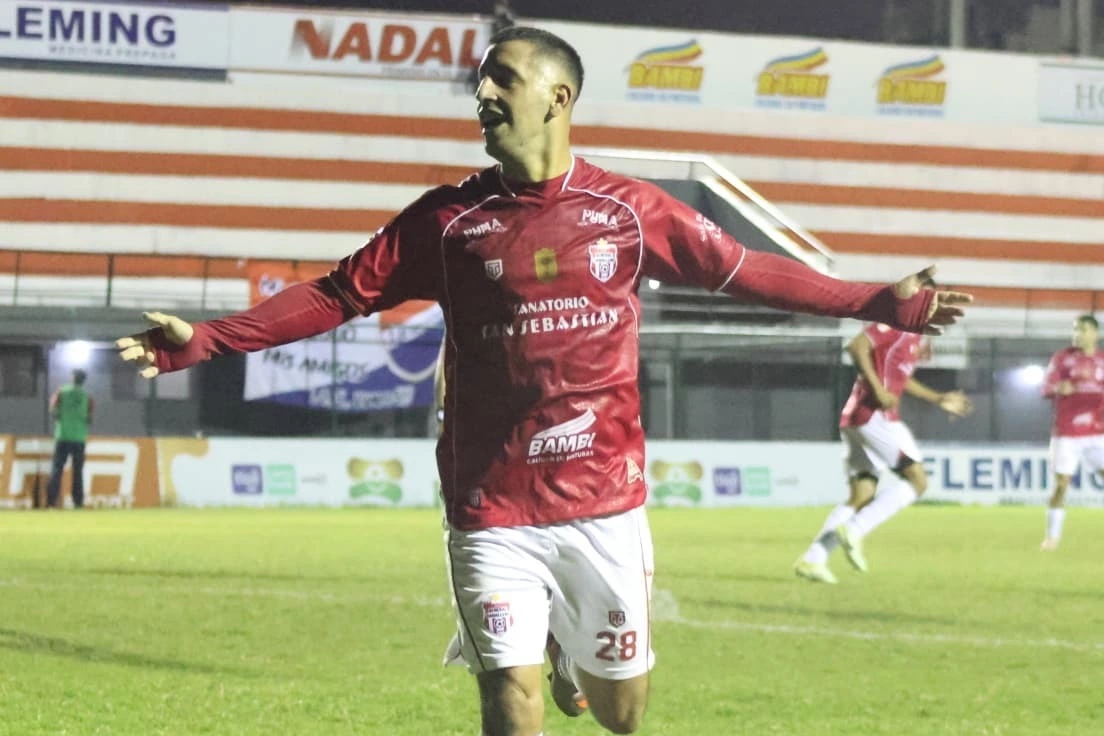 General Caballero gana y alcanza la punta en la In
