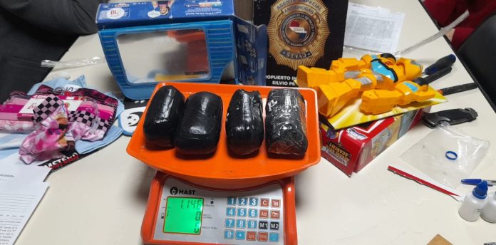 aeropuerto encomienda de marihuana procedente de miami